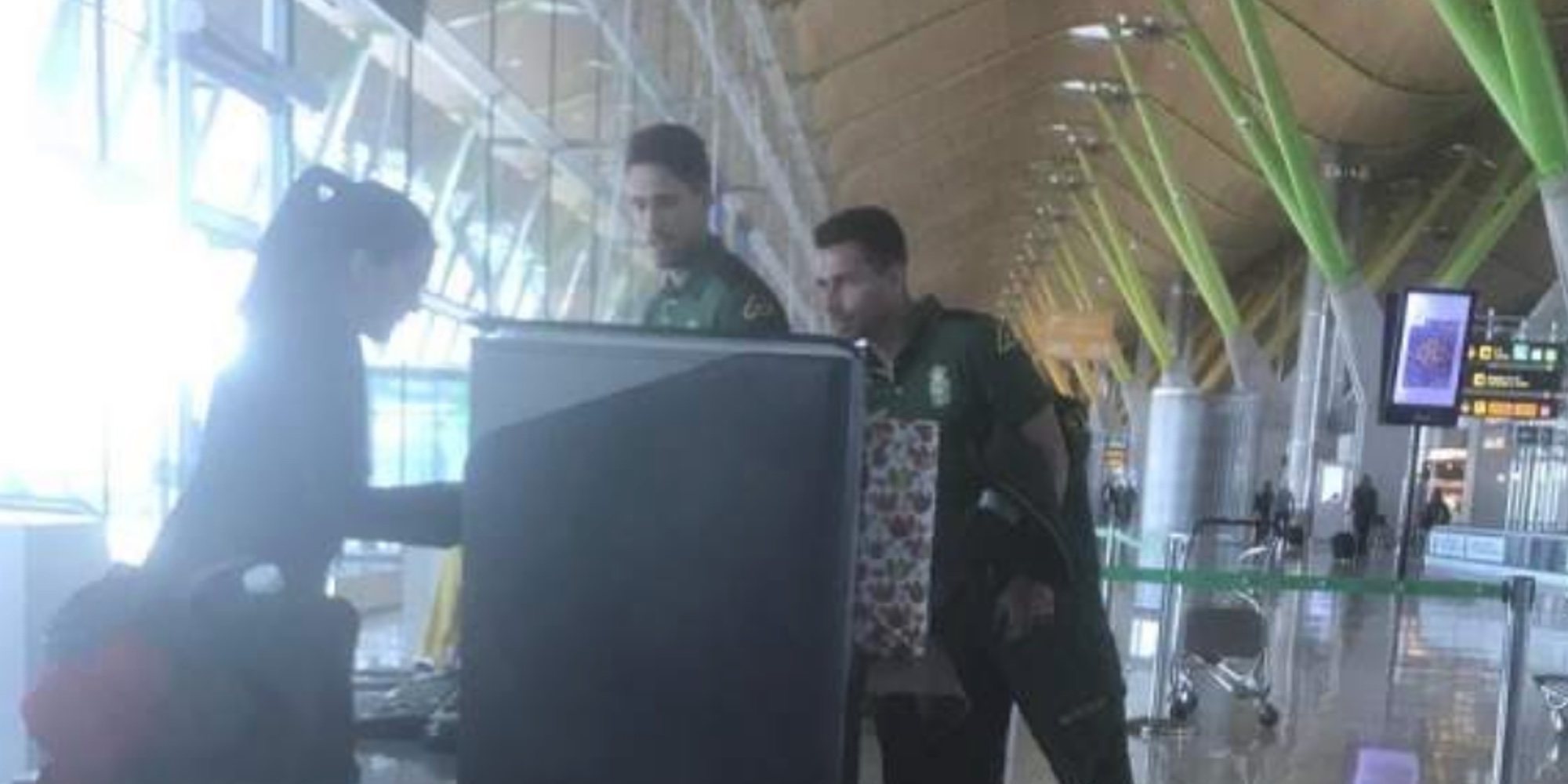 Fidel y Rubén Castro del UD Las Palmas se quedan tirados en el aeropuerto de Barajas por irse de compras