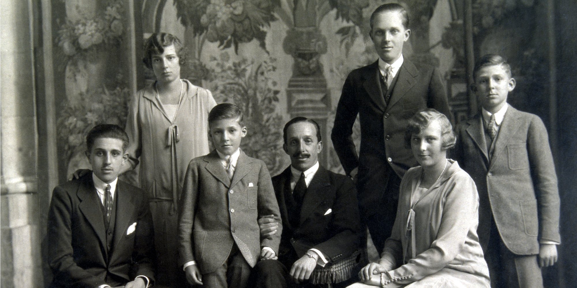 El trágico destino de los hijos de Alfonso XIII: una dinastía marcada por la hemofilia