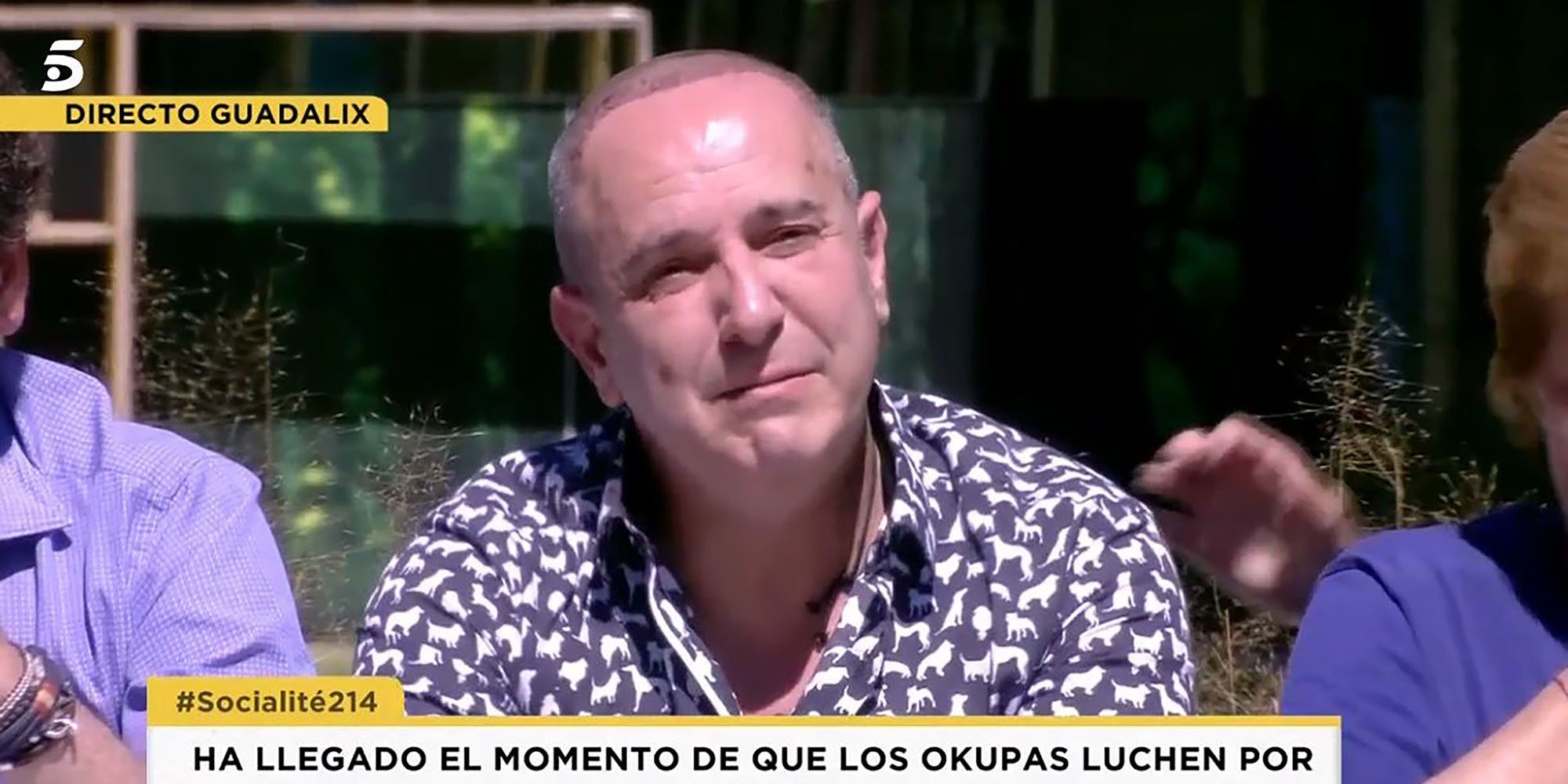 Víctor Sandoval se derrumba en 'Sálvame Okupa' hablando de sus problemas económicos