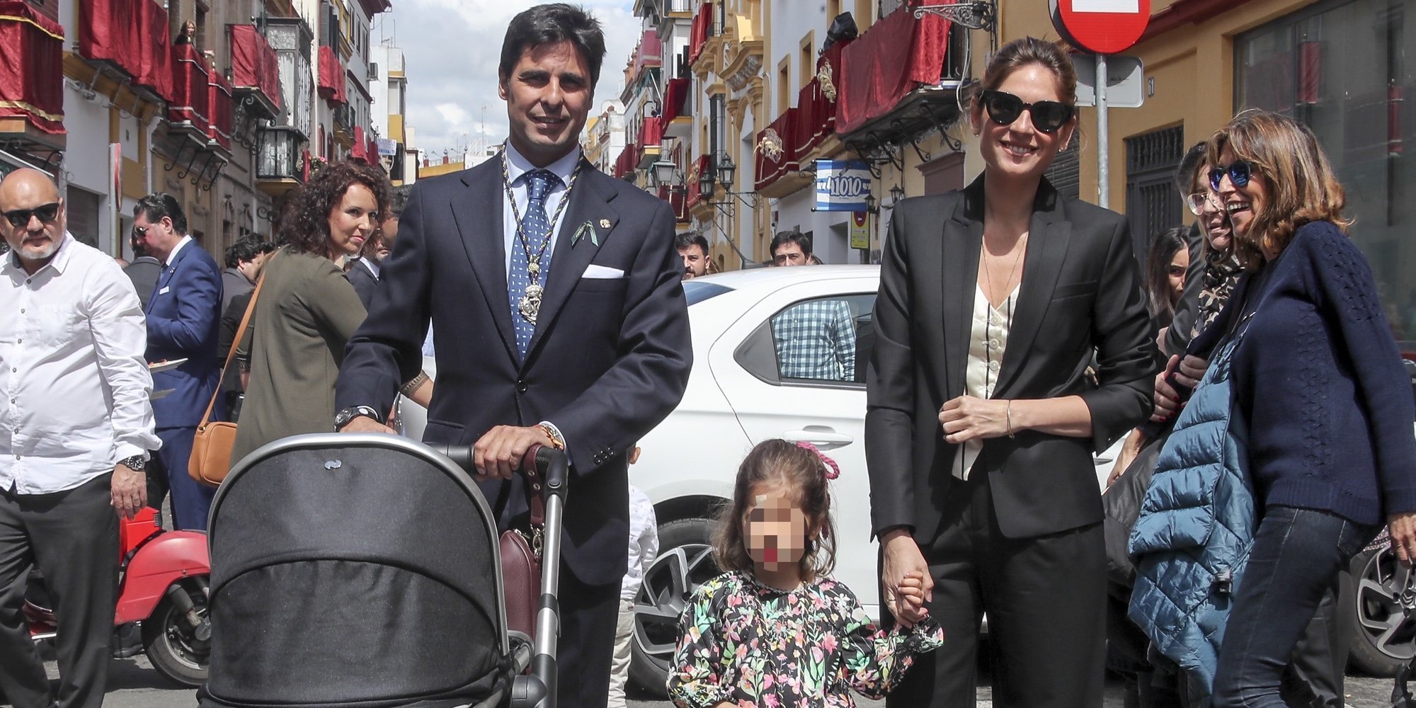 Fran Rivera y Lourdes Montes disfrutan de la primera Semana Santa de su hijo Curro