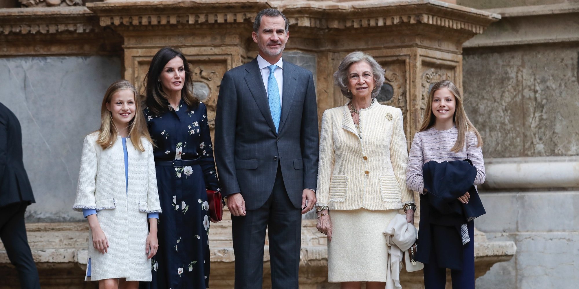 Los Reyes Felipe y Letizia y sus hijas Leonor y Sofía acuden a la Misa de Pascua 2019 con la Reina Sofía