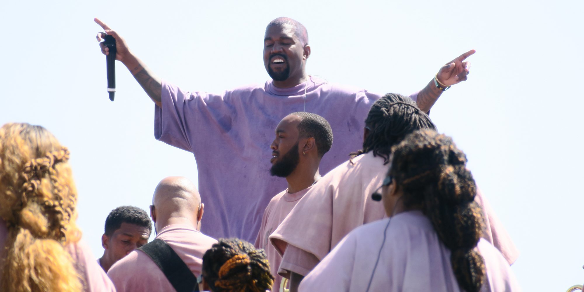 Las Kardashian al completo acuden a la misa oficiada por Kanye West en Coachella 2019
