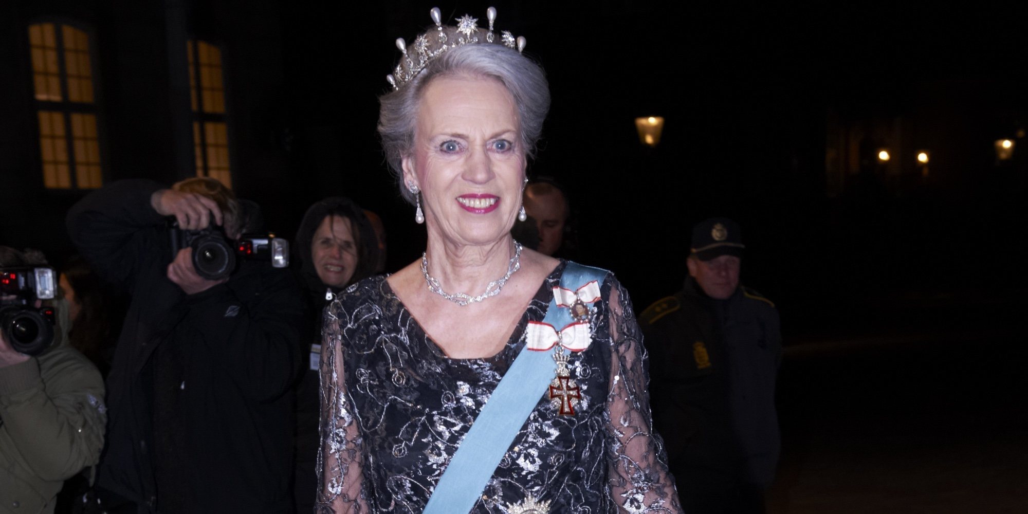 Benedicta de Dinamarca critica a la nueva generación de royals y sus grandes gastos en ropa