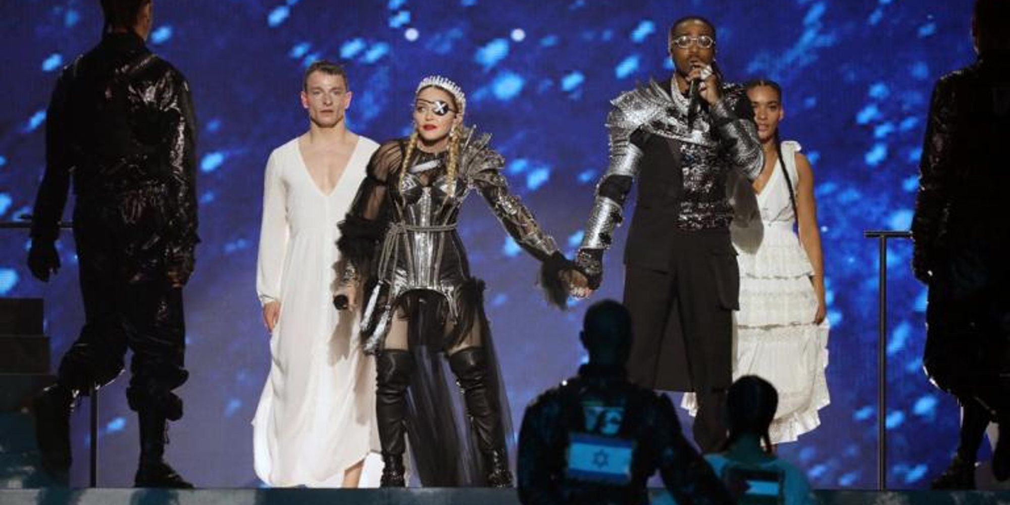Madonna, criticada por los gallos al cantar en la final de Eurovisión 2019