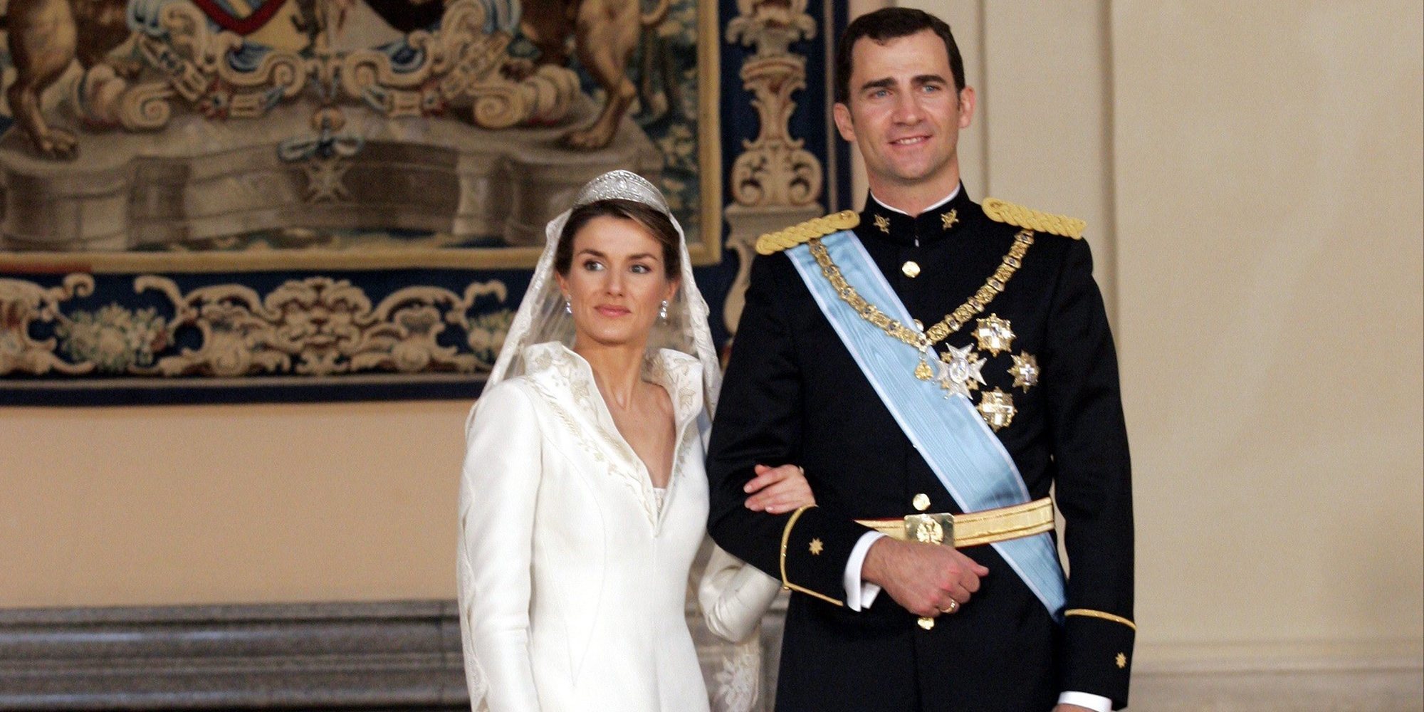 El Rey Juan Carlos, el único conocedor de la amenaza que había sobre la boda de Felipe y Letizia