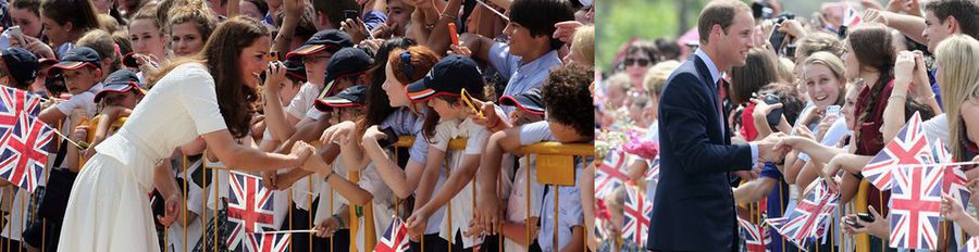 El Príncipe Guillermo y Kate Middleton se dan un baño de multitudes en Singapur