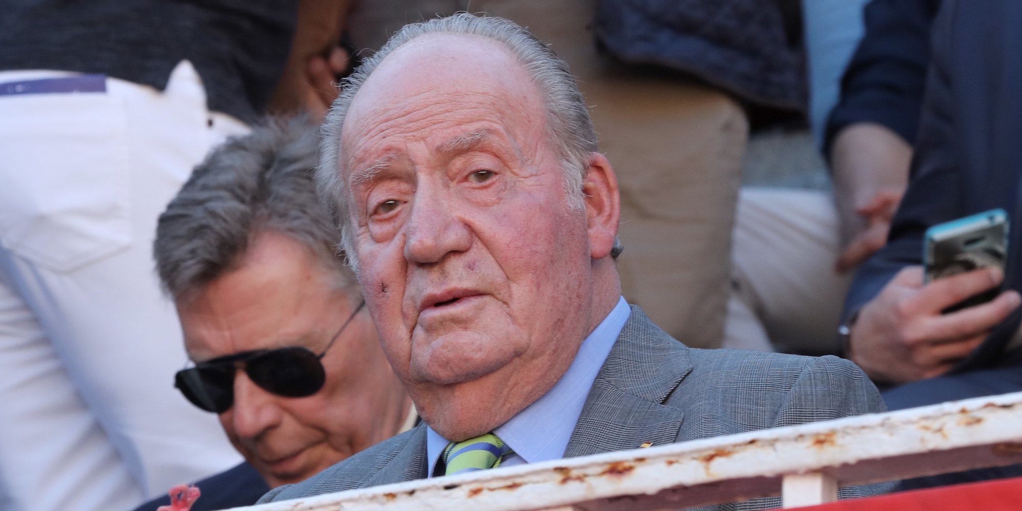 El Rey Juan Carlos reaparece en una corrida de toros tras anunciar su retirada de los actos oficiales