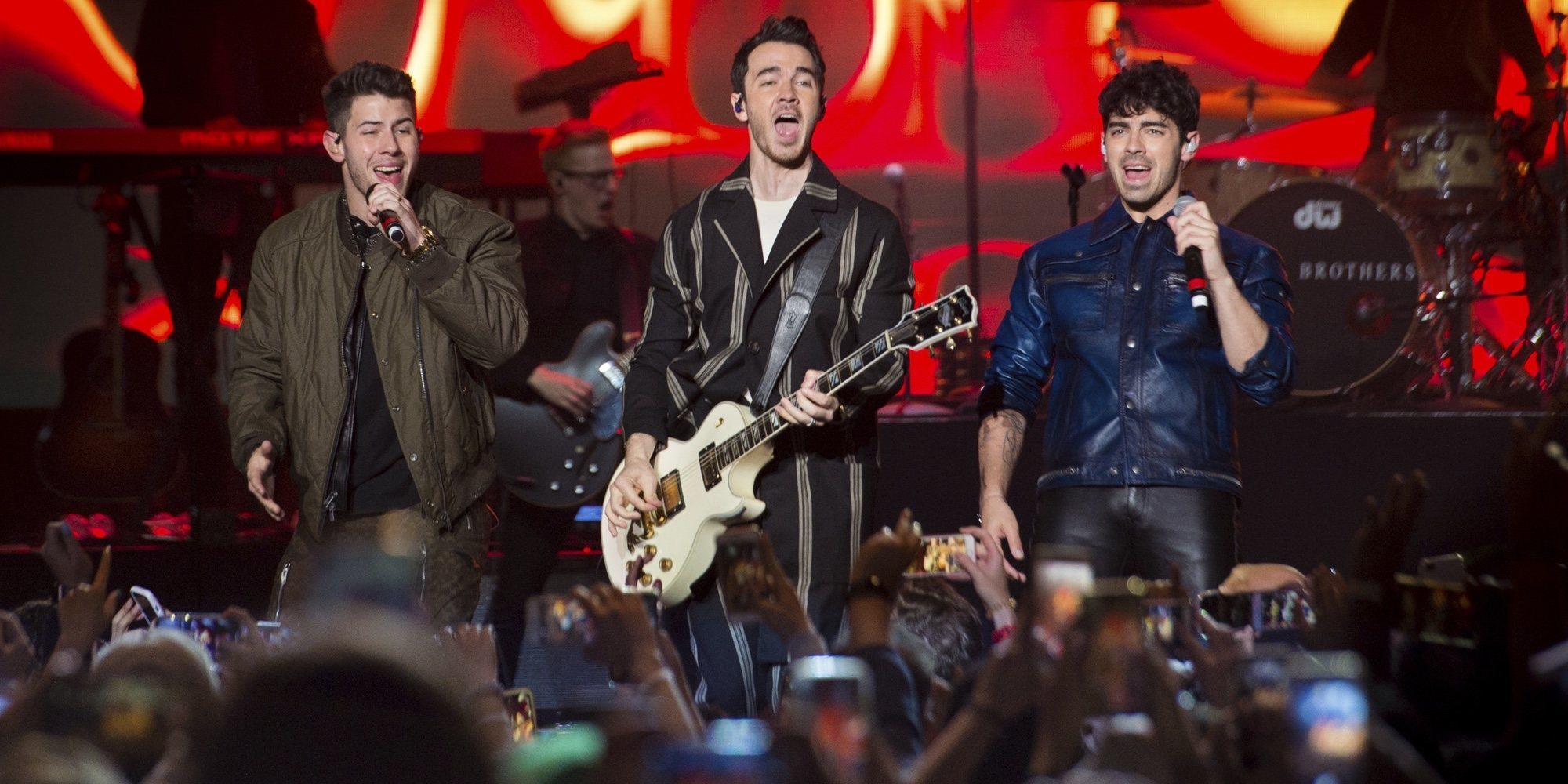 'Runaway', la inesperada canción de los Jonas Brothers con Sebastián Yatra