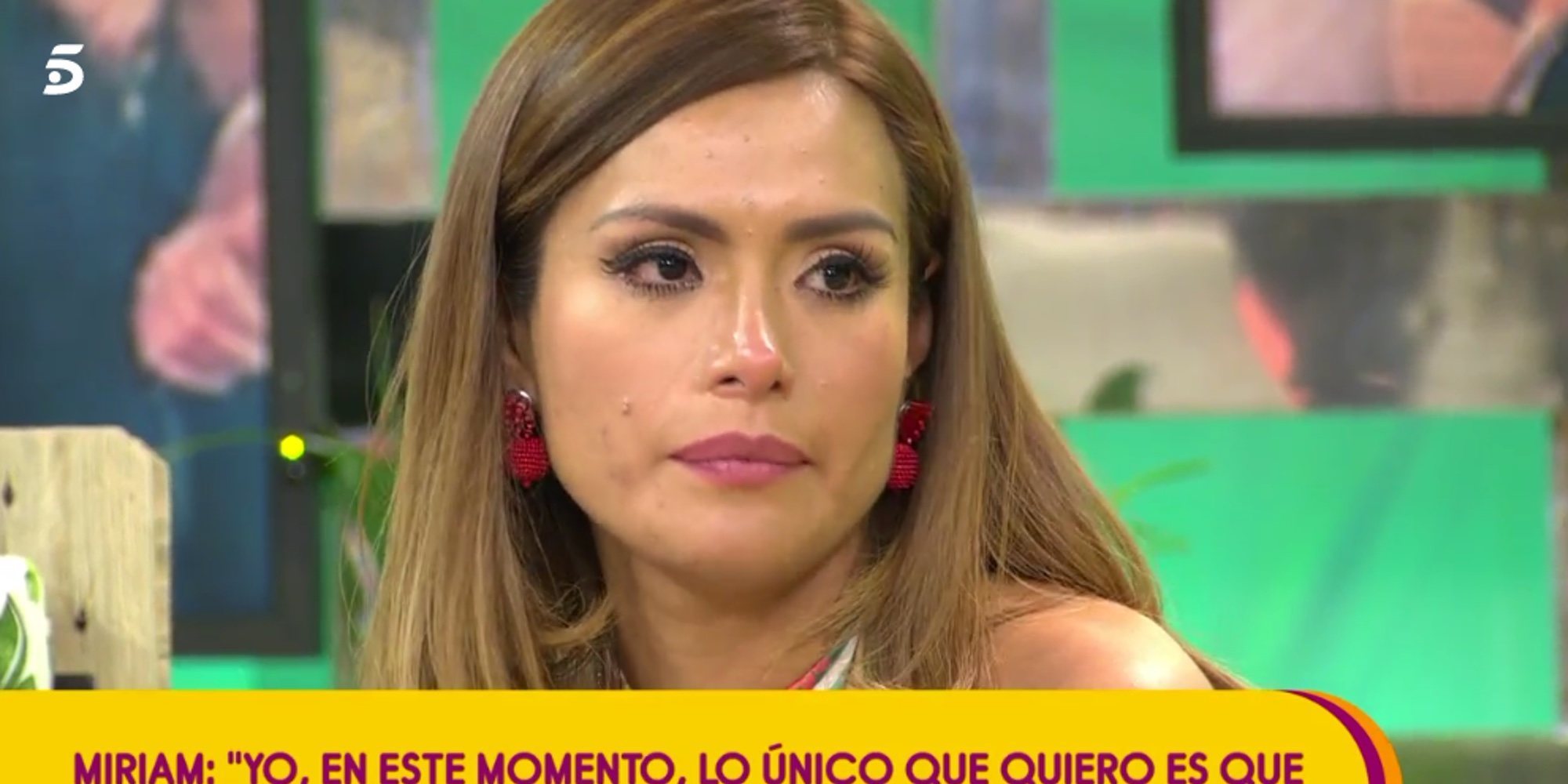 El mosqueo de Miriam Saavedra con Carlos Lozano en 'Sálvame': "Espero que luego no me llames arrepentido"