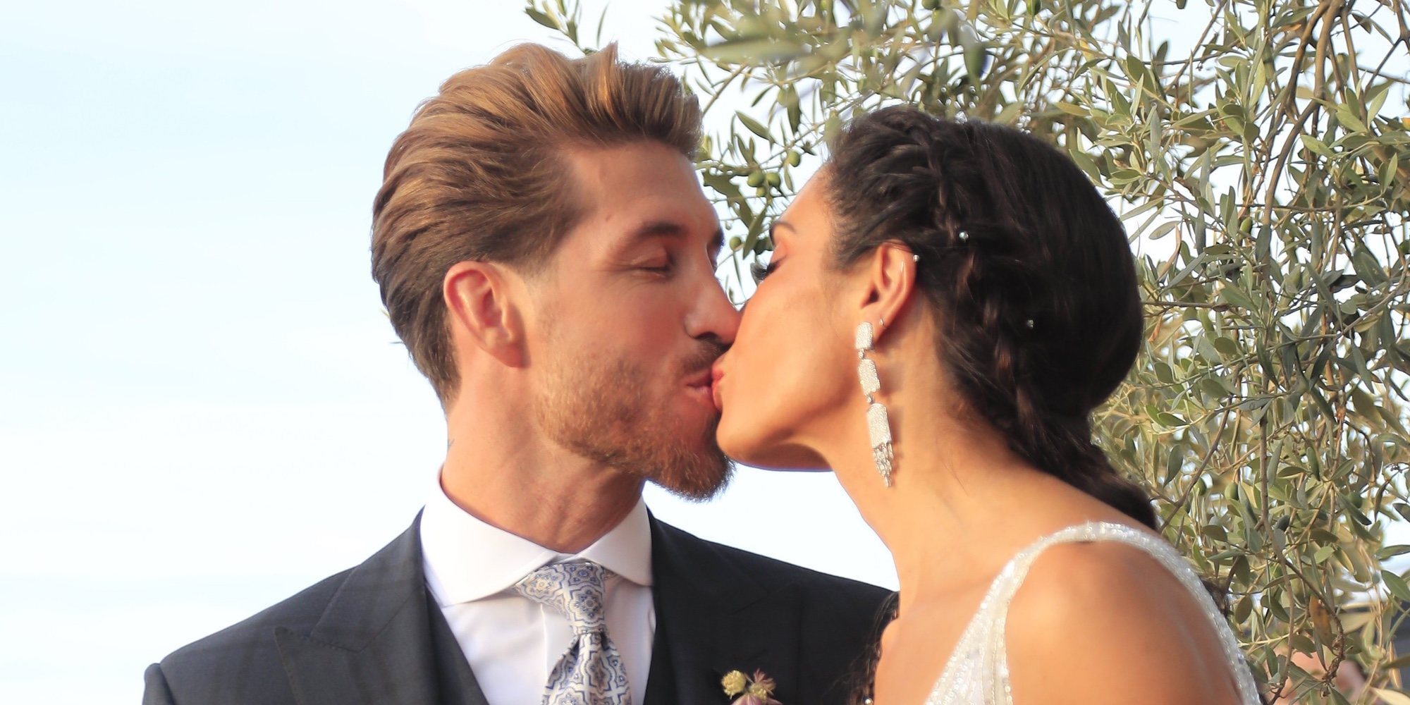 Así fue el momento en el que Pilar Rubio y Sergio Ramos descienden en su boda dentro de un dragón