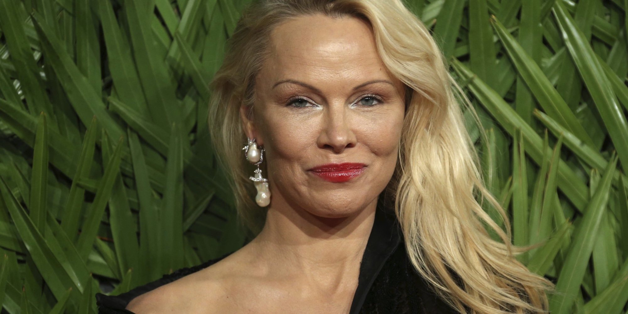 Pamela Anderson destapa la gran mentira de su noviazgo con Adil Rami: "He sido estafada"