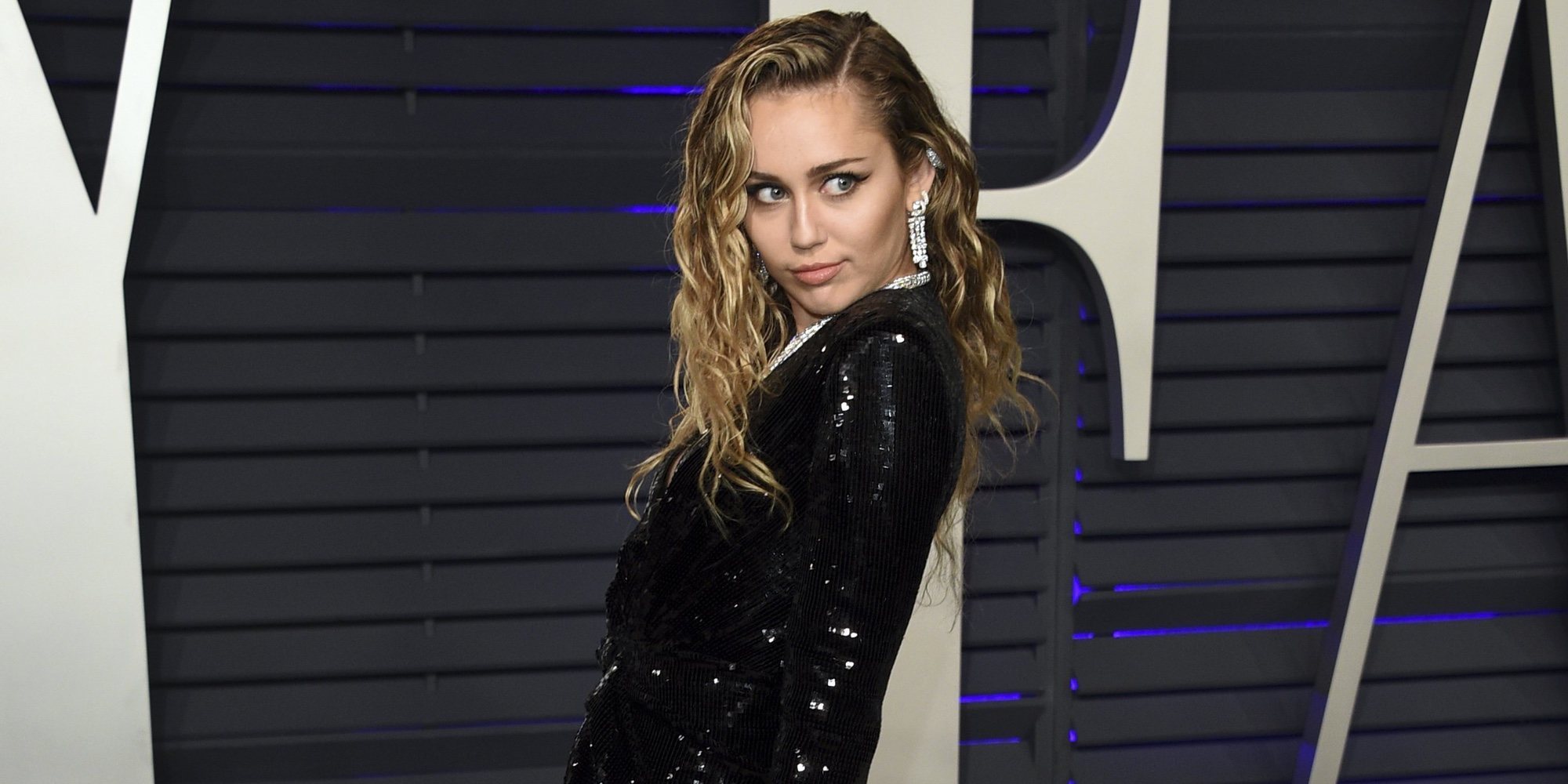 Miley Cyrus revela que dejó de ser 'Hannah Montana' después de perder la virginidad