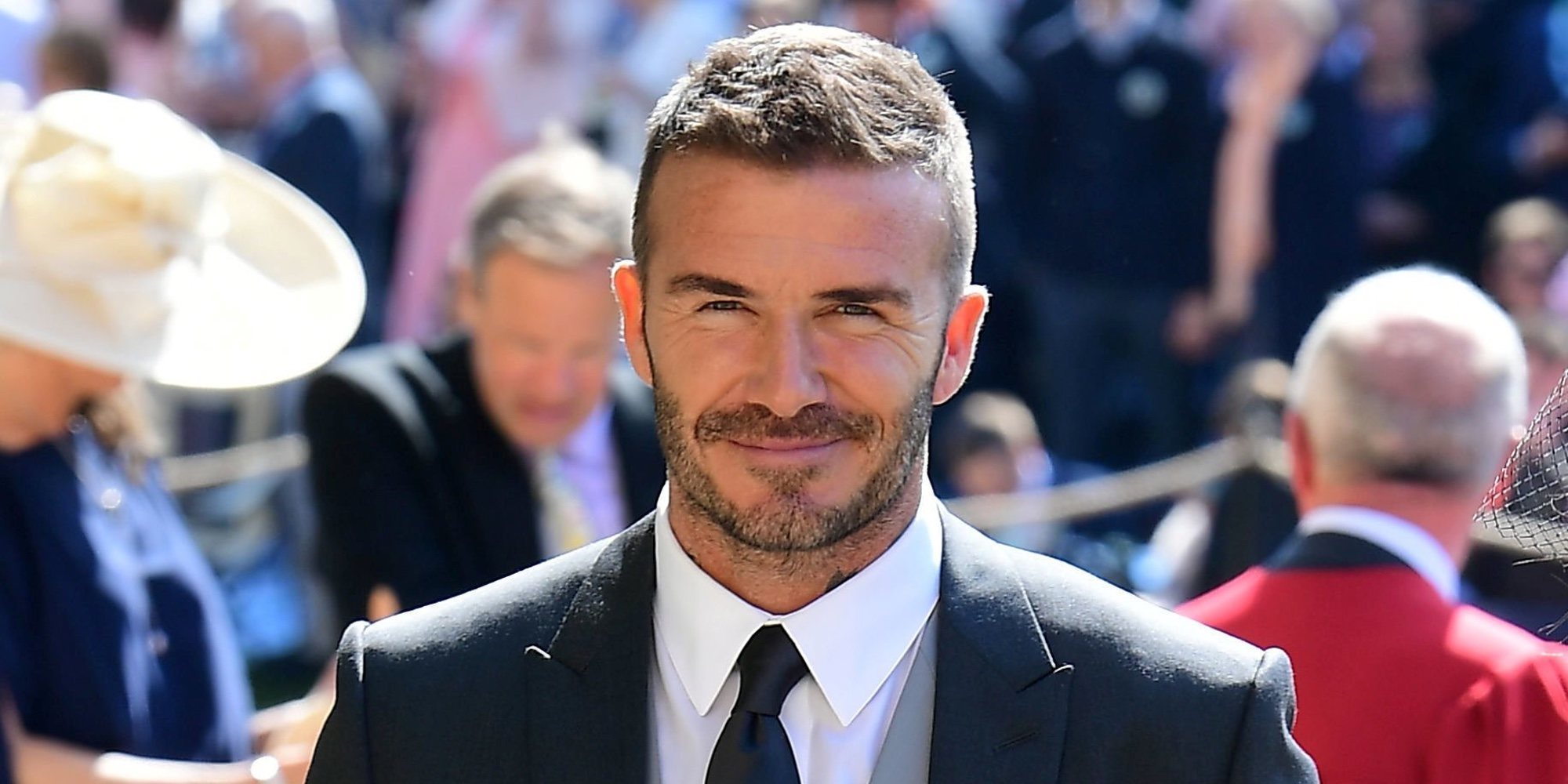 David Beckham vuelve a ser el más elegante en Wimbledon acompañado de su madre