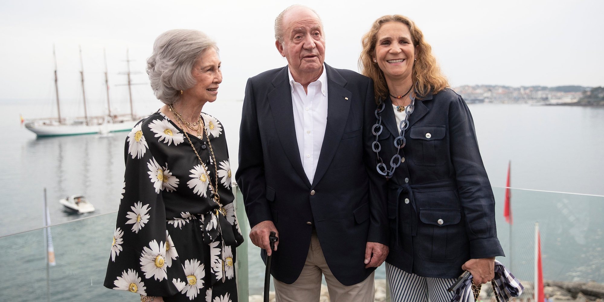 Todo lo que implica el viaje de la Reina Sofía a Sanxenxo con el Rey Juan Carlos y la Infanta Elena