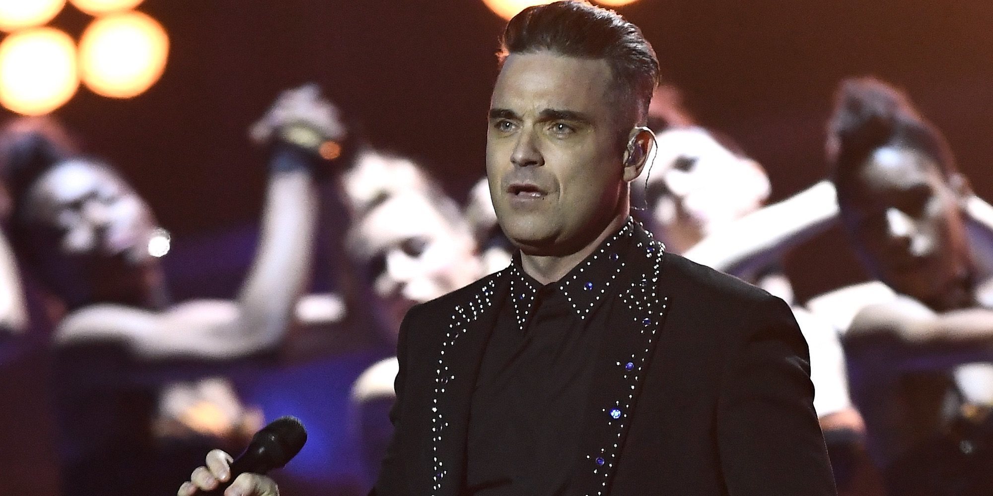 Robbie Williams revela que estuvo años postrado en un sofá hasta que superó la agorafobia