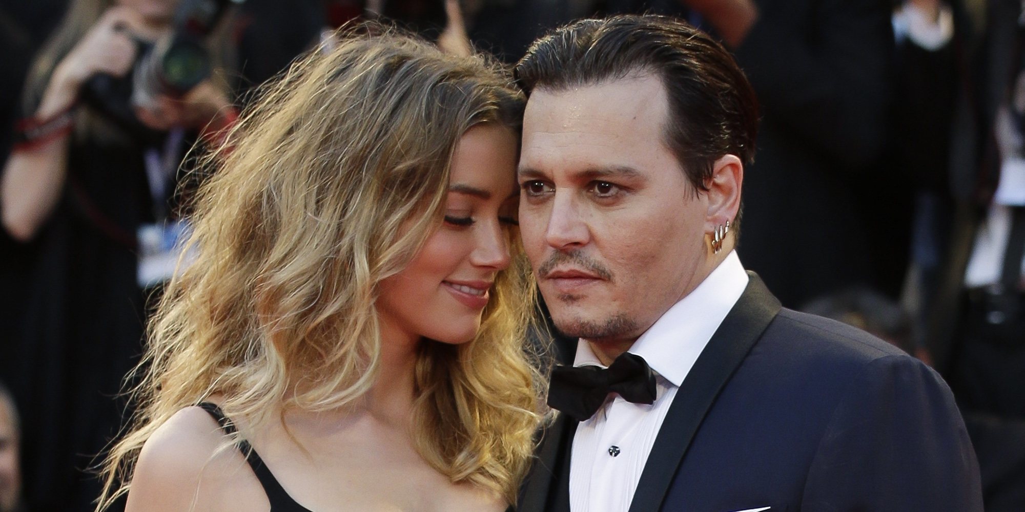 Johnny Depp enseña una imagen de una supuesta agresión de Amber Heard en 2015