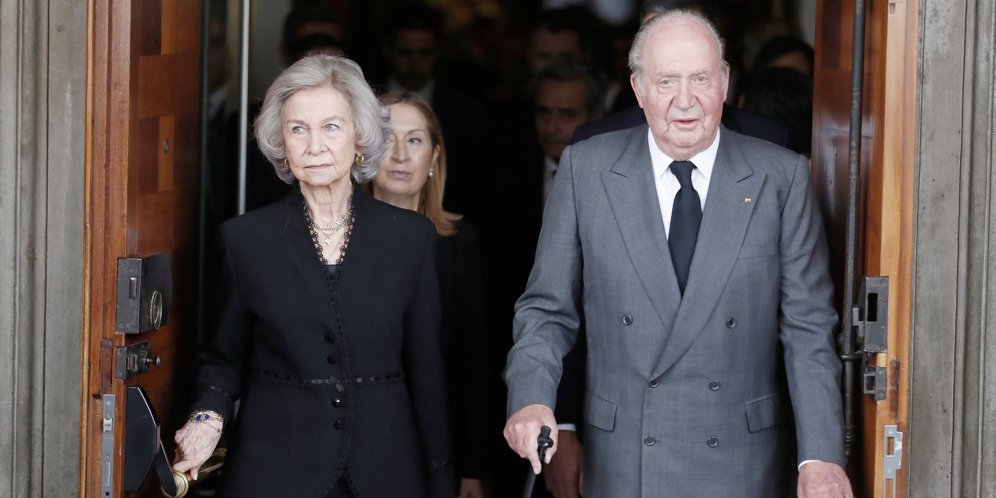 El ridículo reproche del entorno del Rey Juan Carlos a la Reina Sofía