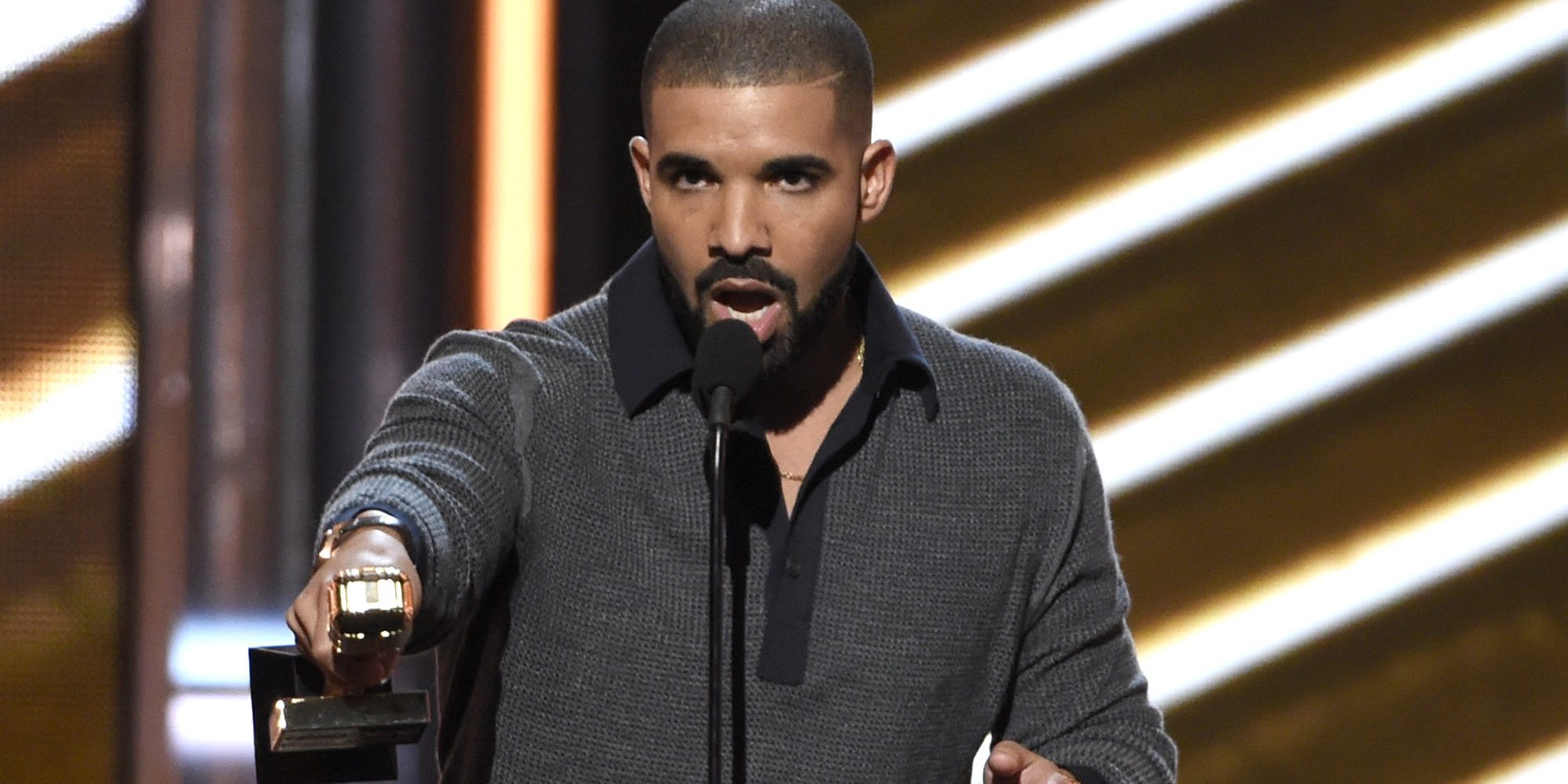 Drake se pronuncia sobre las últimas declaraciones de su padre llamándole mentiroso
