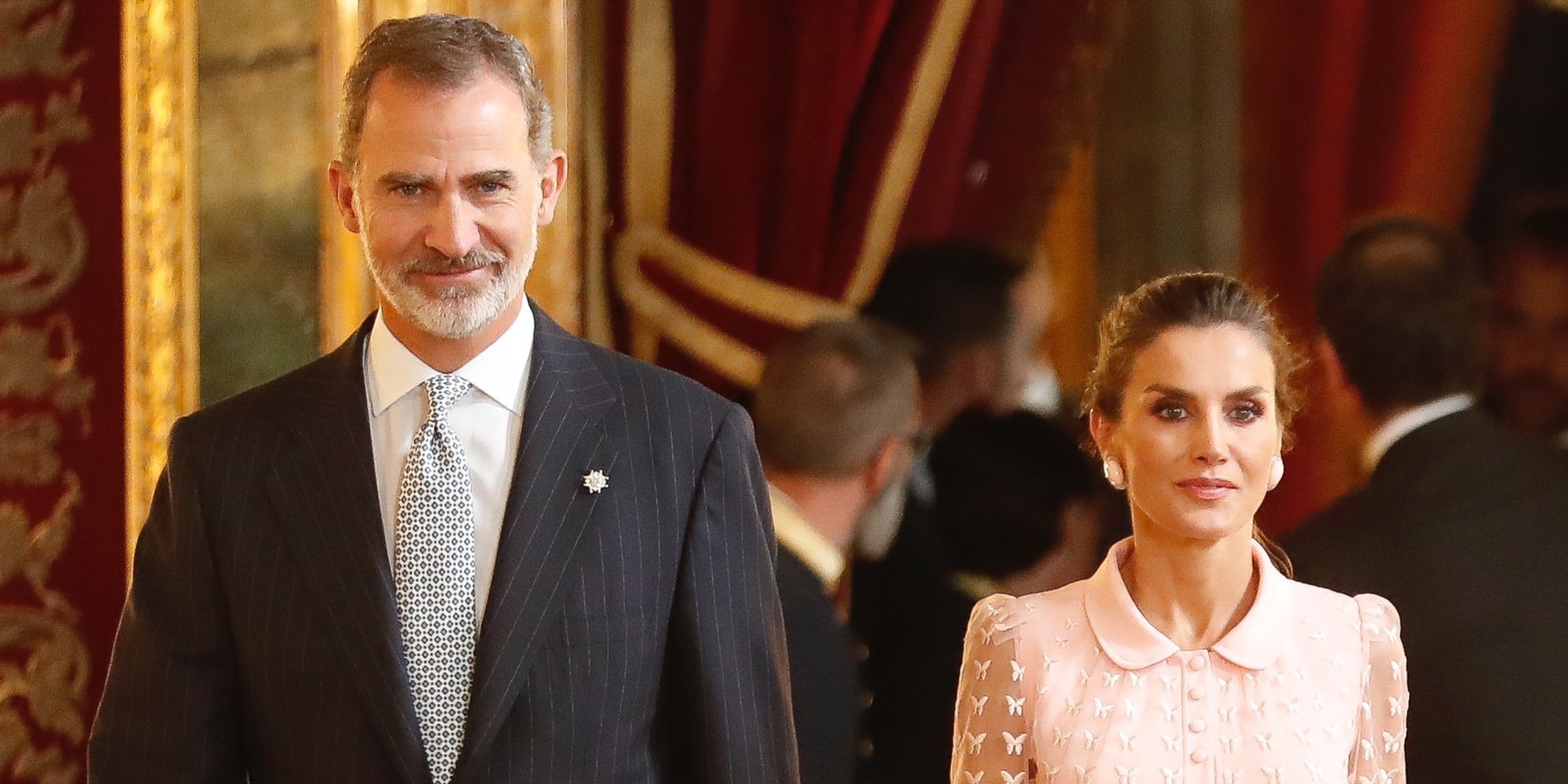 Los Reyes Felipe y Letizia muestran su buena relación con María Zurita en la recepción por el Día de la Hispanidad 2019