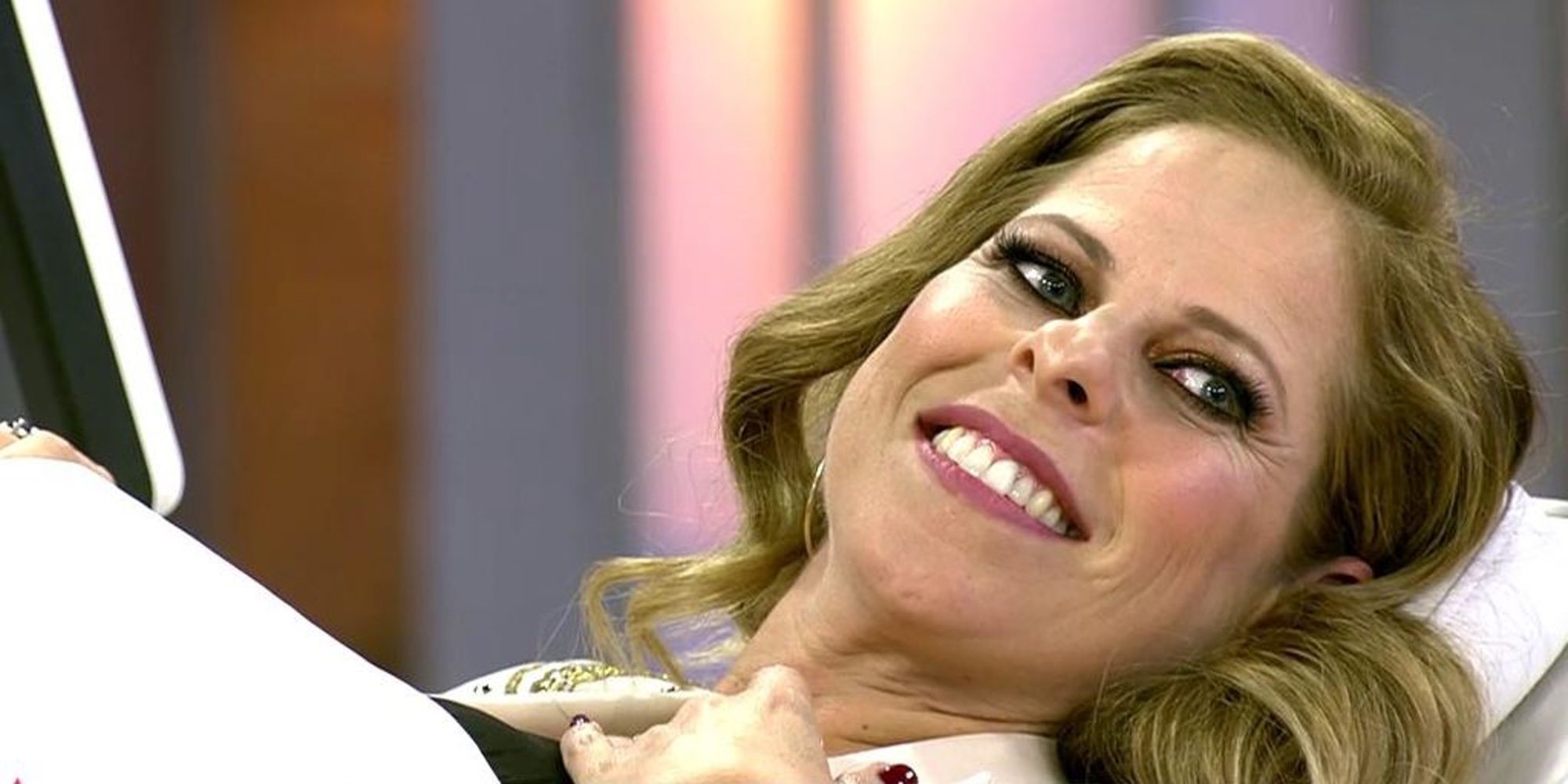 Pastora Soler escucha el latido de su segundo bebé en directo en 'Viva la Vida'