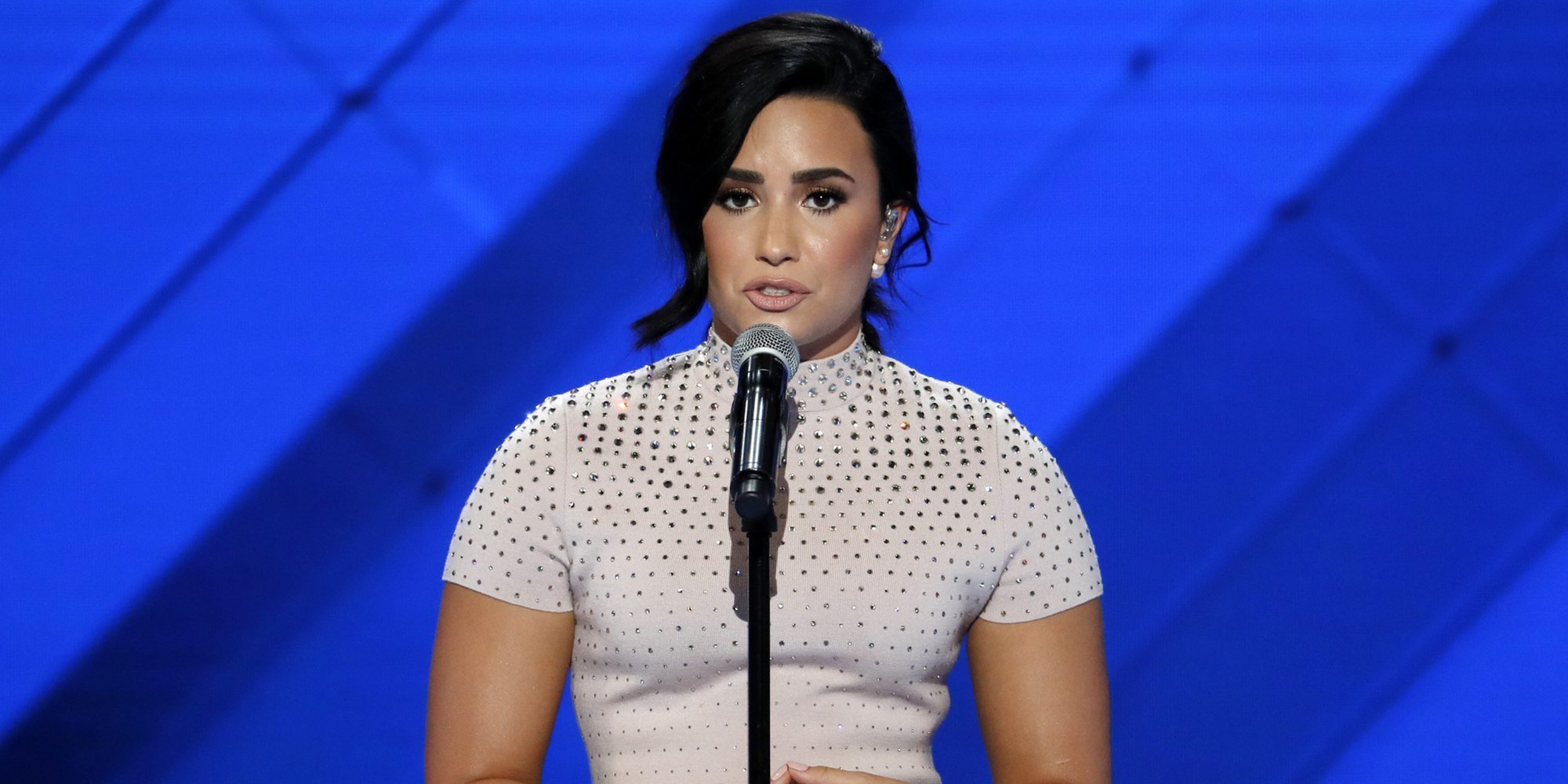 Demi Lovato habla sobre cómo ha sido su lucha contra las adicciones tras un año sobria
