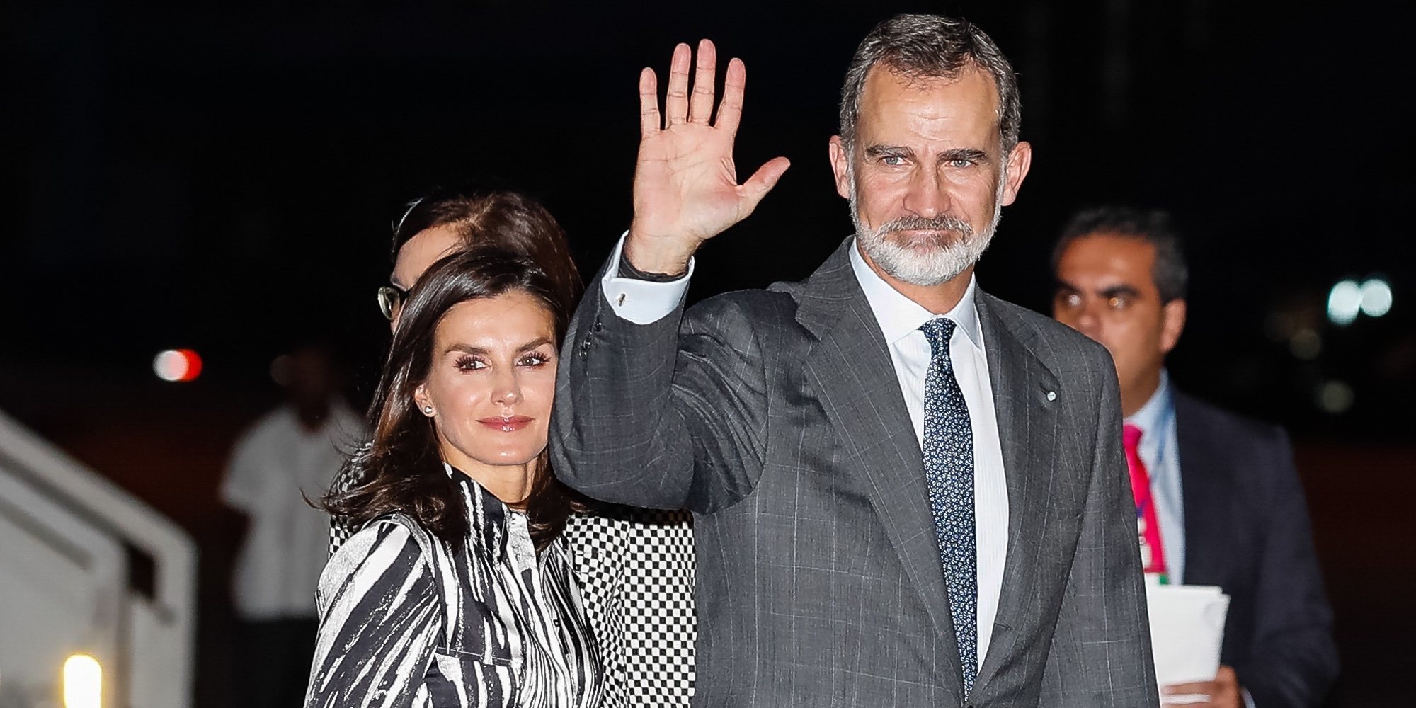 Los Reyes Felipe y Letizia, gesto cansado y mucha ilusión a su llegada a La Habana para su Visita de Estado a Cuba