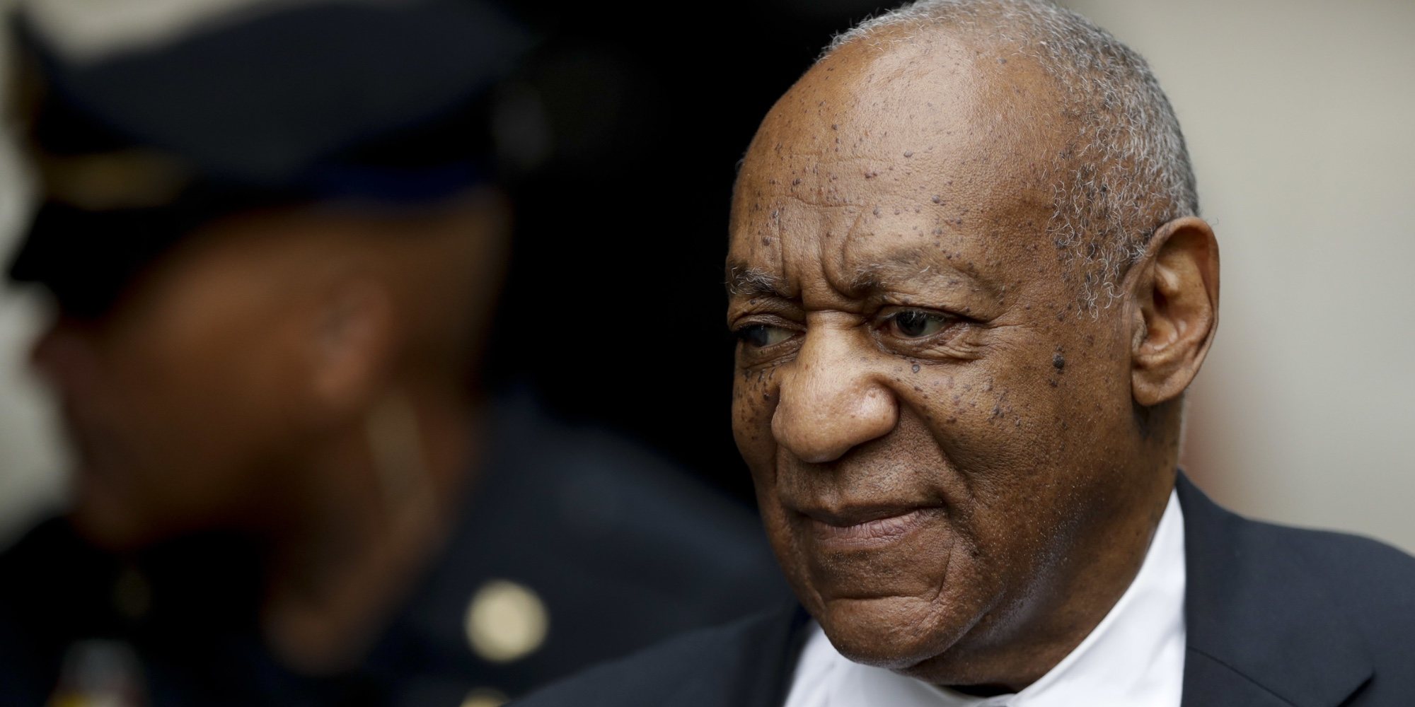 Bill Cosby mantiene su inocencia en su primera entrevista tras su condena por tres delitos de abusos sexuales