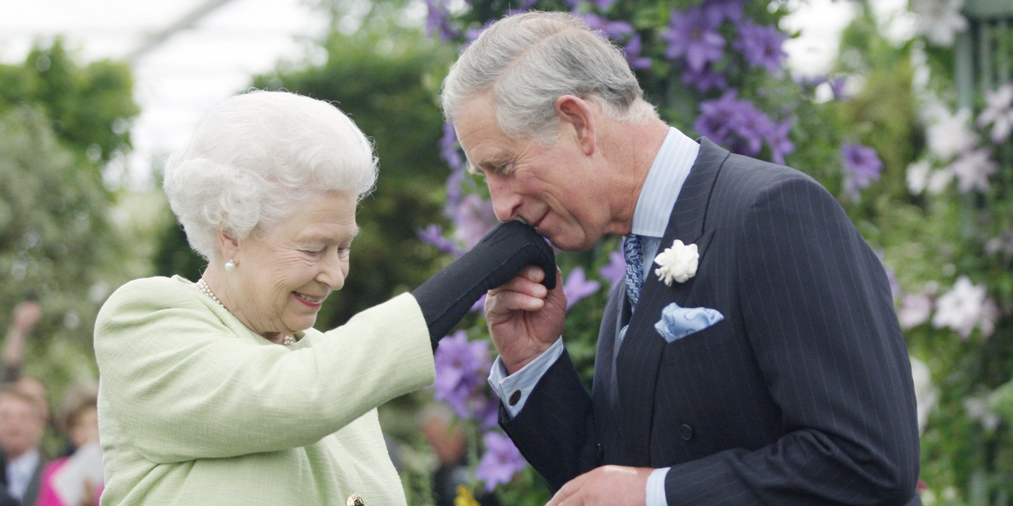 El plan del Príncipe Carlos para tomar el control de la Familia Real Británica en vida de la Reina Isabel