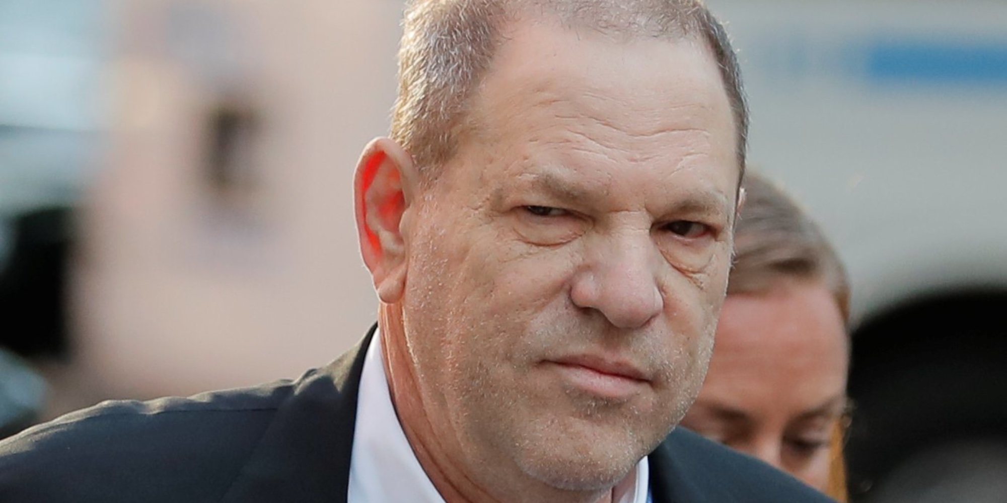 Harvey Weinstein, acusado de violar la libertad condicional por estar ilocalizable en 56 ocasiones