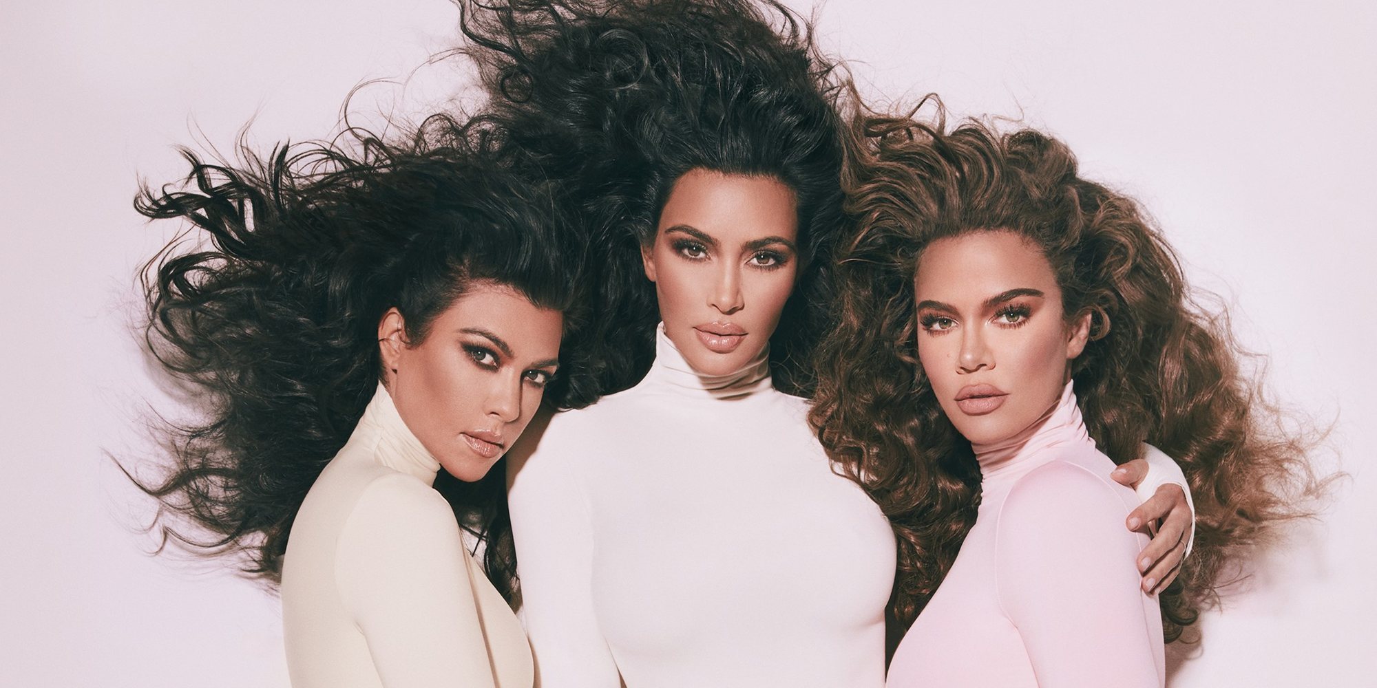 Kim y Khloé Kardashian despiden a Kourtney de 'Keeping Up With The Kardashian' por intentar ocultar su vida