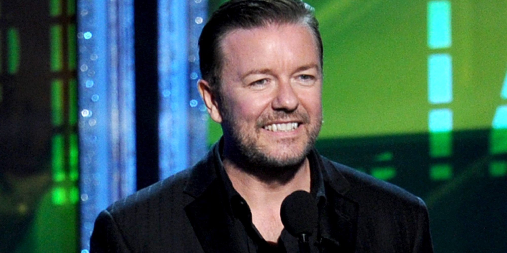 Ricky Gervais se defiende de las acusaciones de transfóbico por un comentario sobre Caitlyn Jenner