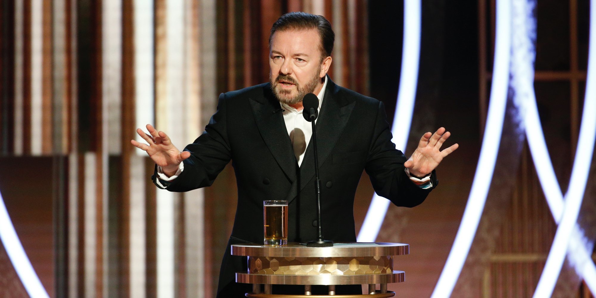 Las polémicas bromas de Ricky Gervais sobre sexo, pederastia y suicidios durante los Globos de Oro 2020