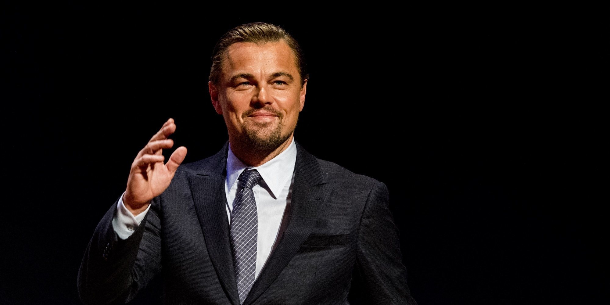Leonardo DiCaprio le salva la vida a un hombre que había caído por la borda en el Caribe