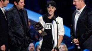 Justin Bieber, Nicole Kidman y Keith Urban brillan en los CMT Music Awards 2011