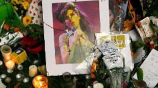 Hoy se practicará la autopsia al cuerpo de Amy Winehouse