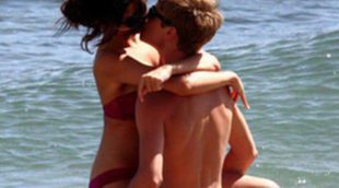 Justin Bieber y Selena Gomez se dejan llevar por la pasión en Hawai