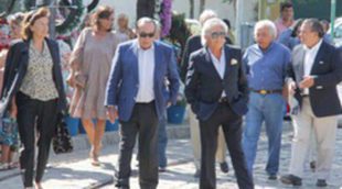 Curro Romero, Carmen Tello y Carolina Adriana Herrera acuden al funeral de Maleni Loreto