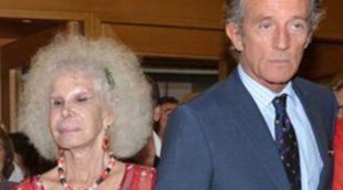 La Duquesa de Alba y Alfonso Díez acuden al concierto benéfico de Montserrat Caballé en Sevilla