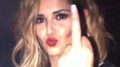 Cheryl Cole publica en Twitter una foto suya borracha y luego pide disculpas