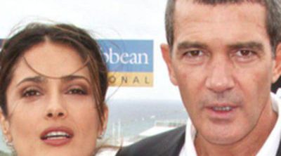 Antonio Banderas y Salma Hayek desembarcan en Miami para promocionar 'El Gato con Botas'