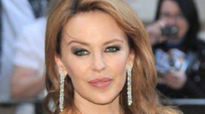 Kylie Minogue disfruta de una agradable velada con Andrés Velencoso tras estrenar 'Holy Motors'
