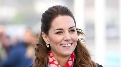 Kate Middleton se disculpa con una niña que esperaba verla "vestida como una princesa"