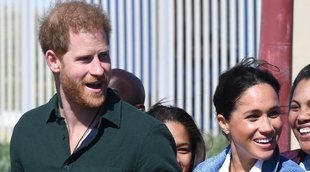 El Príncipe Harry y Meghan toman vuelo comercial hasta Canadá