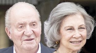 Los Reyes Juan Carlos y Sofía recuperan la sonrisa por separado tras su mala racha