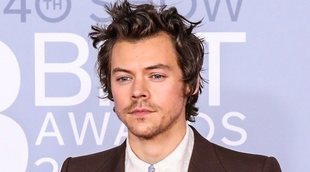 El homenaje de Harry Styles a la fallecida Caroline Flack en la alfombra roja de los Brit Awards 2020