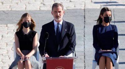 Los Reyes Felipe y Letizia, Leonor y Sofía recuerdan a los fallecidos por coronavirus en un homenaje de Estado