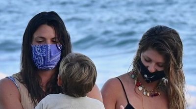 Anita y Laura Matamoros con su hijo Matías continúan juntas sus vacaciones de verano en Marbella