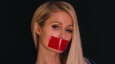 Paris Hilton relata los maltratos que sufrió en su adolescencia: "Nos pegaban y nos estrangulaban"