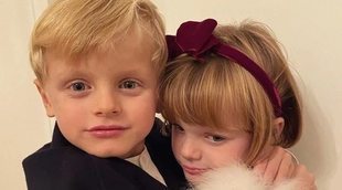 La adorable foto de los Príncipes Jacques y Gabriella de Mónaco vestidos de gala