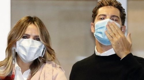 David Bisbal y Rosanna Zanetti presentan a su hija Bianca tras salir del hospital